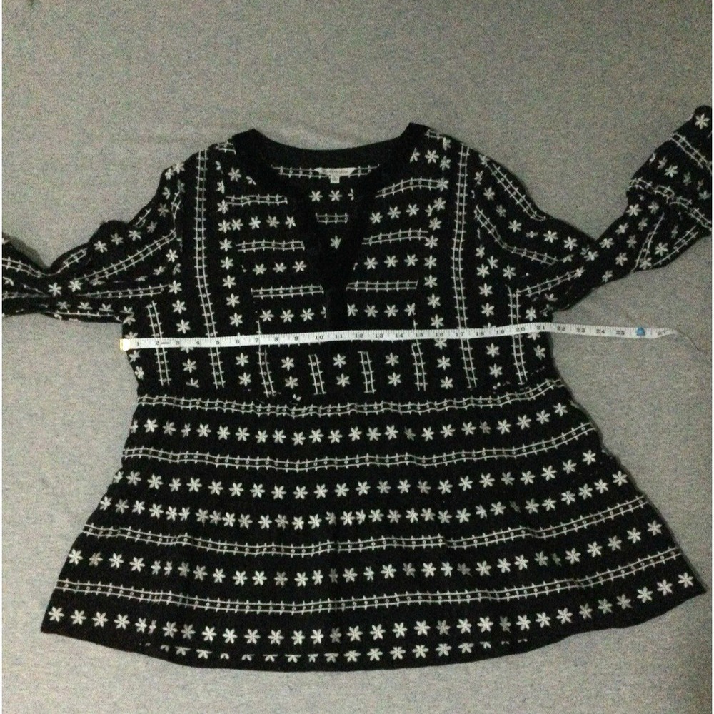 John Mark M Geometric Floral Print Embroidered Front Split V-Neck 3/4 - Picture 9 of 13